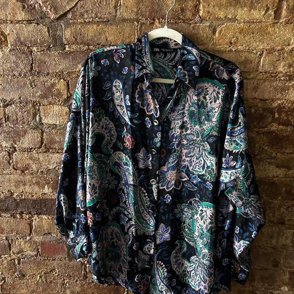 Zara blouse with silver buttons